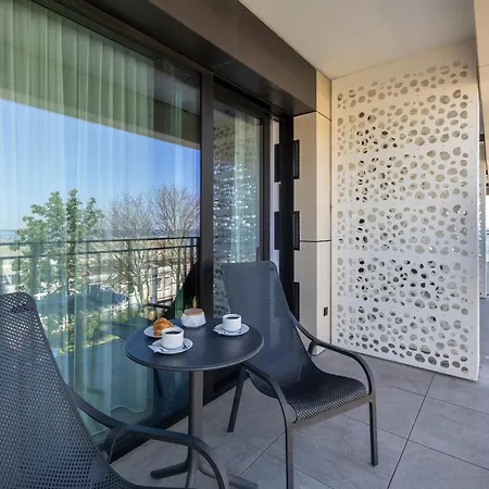 Baltic Infinity Resort&spa 213 - Sea Side アパート ミエンジズドロイェ