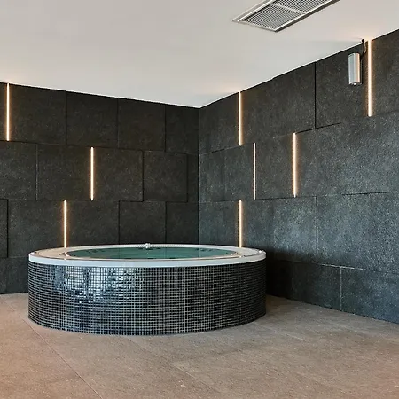 アパート Baltic Infinity Resort&spa 213 - Sea Side ミエンジズドロイェ